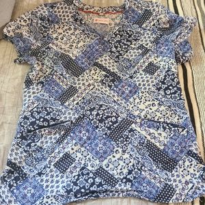 White cross paisley print scrub top